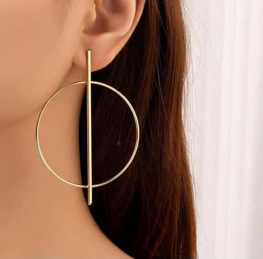 Gold Line Circle Earrings